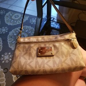 Large Smartphone Wristlet